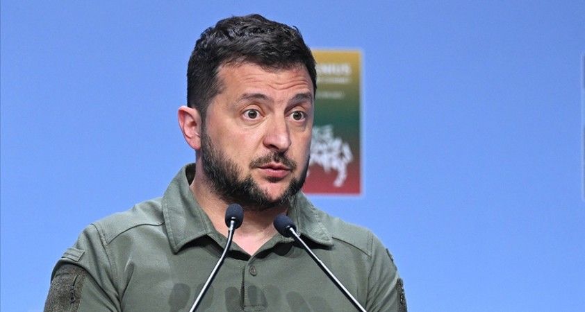 Ukrayna Devlet Ba Kan Zelenskiy Cv Z Rhl Muharebe Ara Lar N Sve