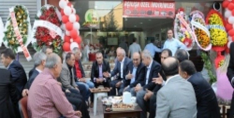 Adıyaman Pazarı, muhteşem bir açılışla İstanbul'da hizmete girdi