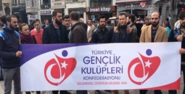 Gençlik konfederasyonu barolar birliğini protesto etti
