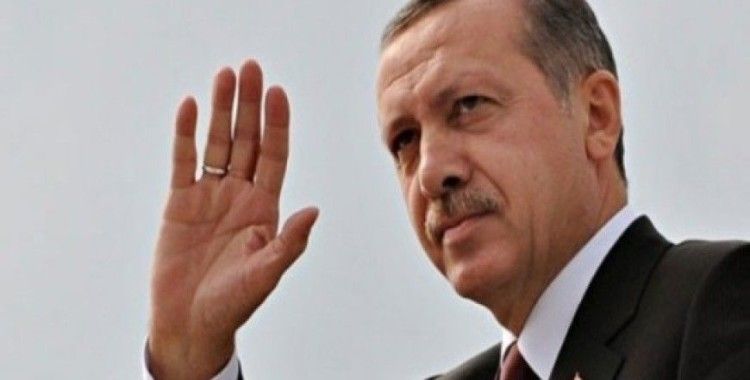 Başbakan Erdoğan, anne ve babasının mezarlarını ziyaret etti