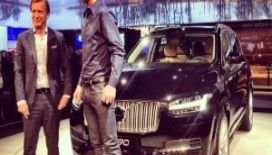Zlatan Ibrahimovic 10 Numaralı Yeni Volvo XC90’ını teslim aldı