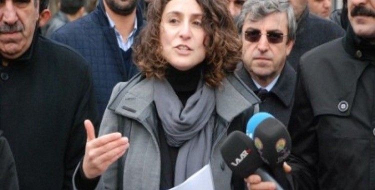 Paris'te öldürülen 3 kadın için Fransa'ya faks gönderildi