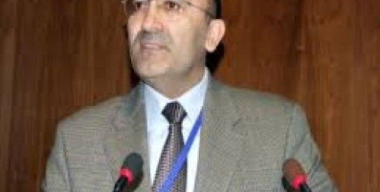 Prof. Dr. Metin Toprak görevinden istifa etti