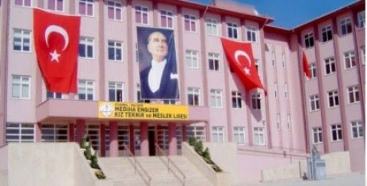 Mediha Engizer Mesleki ve Teknik Anadolu Lisesi'nE nasıl giderim ?