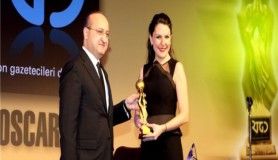 Ece Üner ve Güldür Güldür Show'a Medya Oscarı