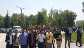 Bursalılar Mursi'ye idam verilmesini protesto etti