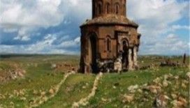 Kars'taki anı harabeleri kenti tarihi dokusuyla büyülüyor