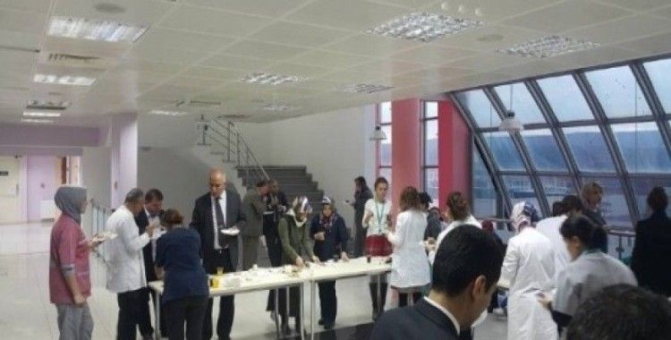 Sağlık Sen diş hekimleri haftasını kutladı