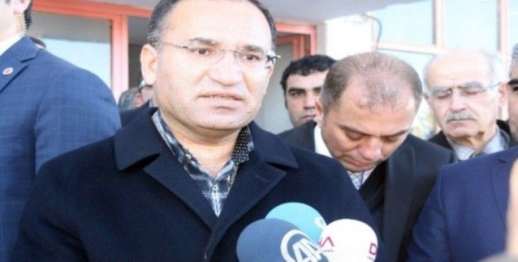 Bakan Bozdağ'dan 'Cuma düzenlemesi' açıklaması