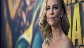 Charlize'den En iyi performans pozu