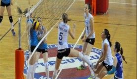 Kuğular hızını kesmeden yola devam ediyor