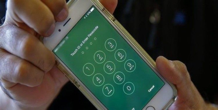 ABD, Apple'ın 'şifresini' zorlamaya devam ediyor