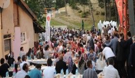 Gün Medya'dan 3000 kişilik iftar yemeği