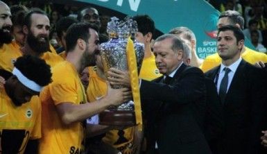 Dev kupa Fenerbahçe'nin