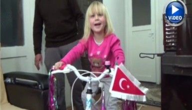 Küçük Livanur rüyasındaki bisiklete kavuştu
