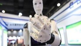 Japon teknolojisinden interaktif insansı robot; Androidol U