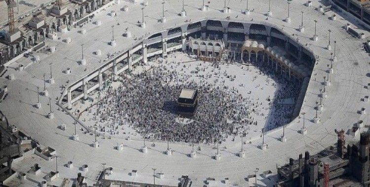 Suudi Arabistan hac ve umre kontenjanını artırmayı hedefliyor