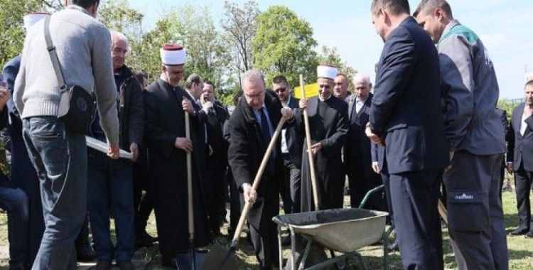 Bosna'da savaşın yok ettiği Arnavudiye Camisi'ne 'vakıf' desteği