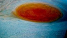 NASA, Büyük Kırmızı Leke'yi yakından fotoğrafladı