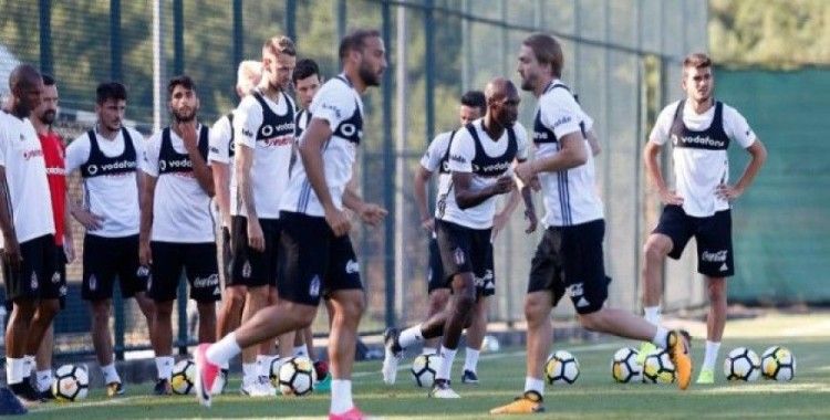 Beşiktaş, İspanya yolcusu