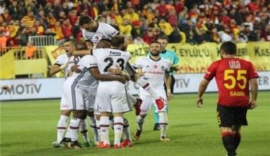 Kartal İzmir’de 3 puanı 3 golle aldı