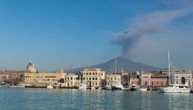 Etna Yanardağı denize doğru kayıyor