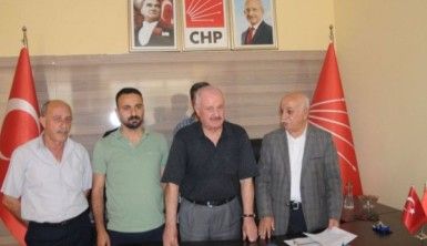 CHP'de istifa depremi