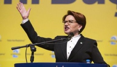 Meral Akşener yeniden seçildi