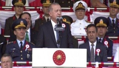 Büyük ve güçlü Türkiye'nin önünde duramayacaklar