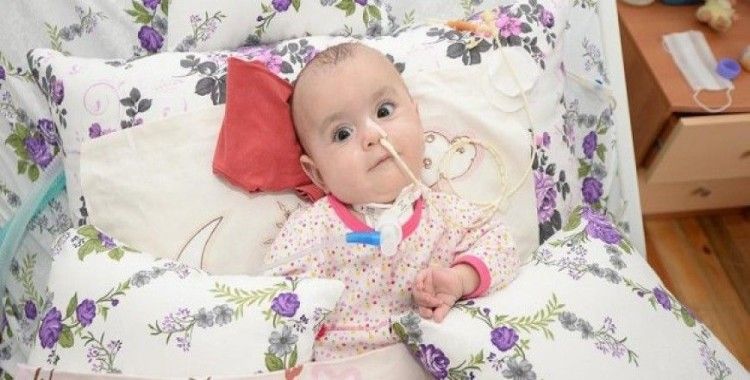 ​SMA hastası Hafsa bebek yaşama tutunmaya çalışıyor