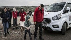 Konserve kutusunu çıkarıp protez bacaklarıyla ülkesine döndü