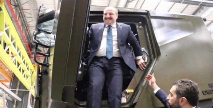 Bakan Varank Mersin'de zırhlı aracı test etti