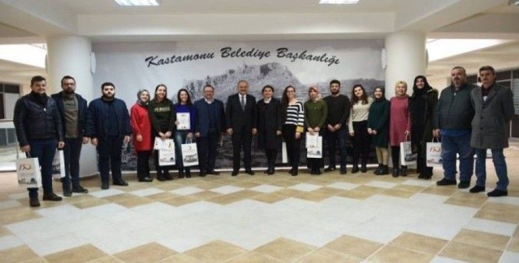 Başkan Babaş'dan en anlamlı plaket