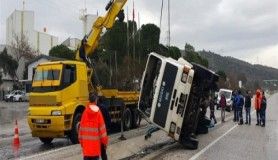 Milas'ta atık su vidanjörü devrildi