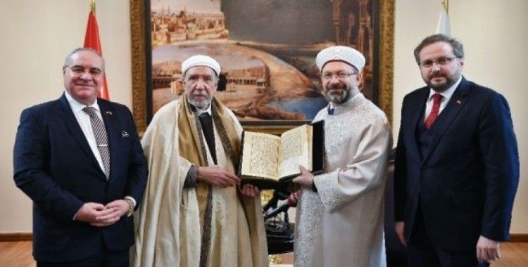 Diyanet İşleri Başkanı Erbaş, Tunus Müftüsünü kabul etti