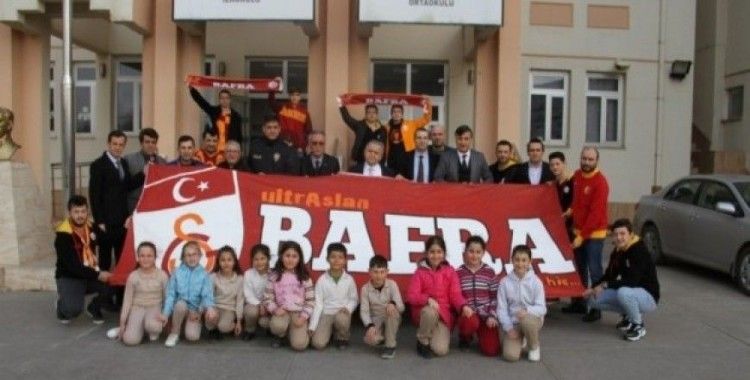 UltrAslan Bafra Taraftar Grubu kütüphane yeniledi