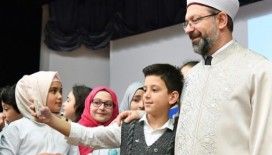 Diyanet İşleri Başkanı Erbaş: “Bir arada yaşama ahlakına halel getiren tefrika faaliyetlerine karşı uyanık olmalıyız”