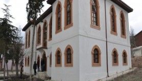 Tarihi ilkokul restore edildi
