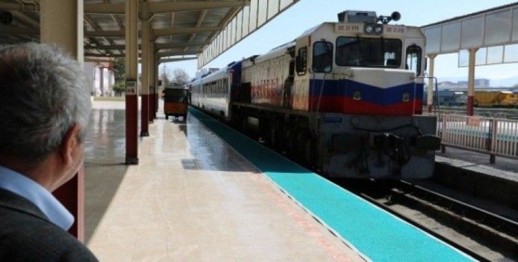 Sosyal Kooperatifler Eğitim ve Tanıtım Treni Sivas’ta