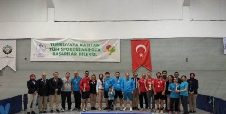 Büyükşehir masa tenisinde şampiyon oldu