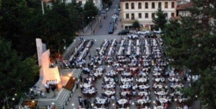Taşköprü Belediyesi'nin 5 bin kişilik iftar yemeği salı günü