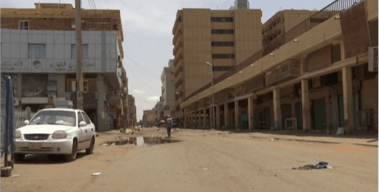 Sudan'da, protestoculara şiddet uygulayan askerler gözaltında