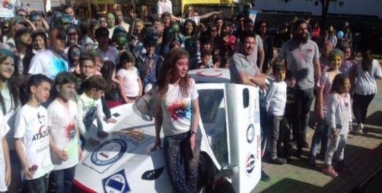 Üniversite öğrencileri yerli elektrikli araç 'Ecotron-3' ile bahar şenliğinde