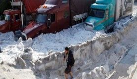 Meksika'da dolu fırtınası, kent buzla kaplandı