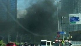 Beşiktaş'ta rezidans inşaatında korkutan yangın