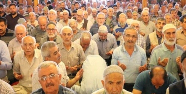 Diyanet İşleri Başkanı Konya'da cuma namazını kıldırdı