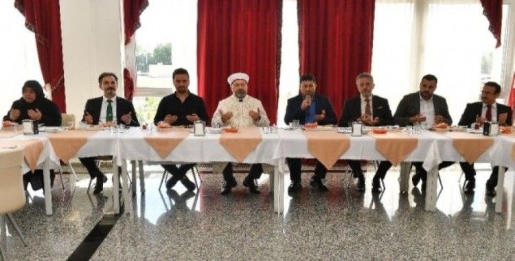 Diyanet İşleri Başkanı Erbaş, 15 Temmuz gazileriyle bir araya geldi