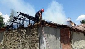 Amasya’da samanlık yangını: 10 ton saman kül oldu