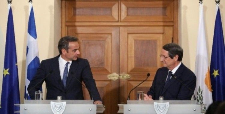 Yunanistan'ın çiçeği burnunda Başbakanı Miçotakis'ten ilk ziyaret Güney Kıbrıs’a