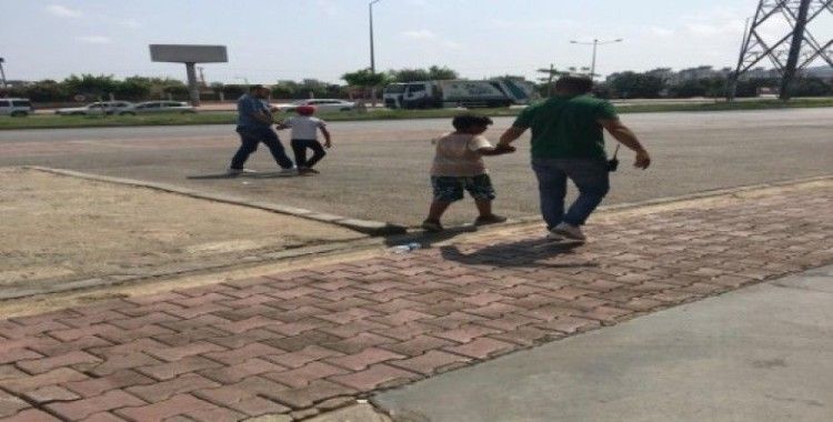 Antalya polisinden sokakta çalıştırılan ve dilendirilen çocuklara yönelik uygulama